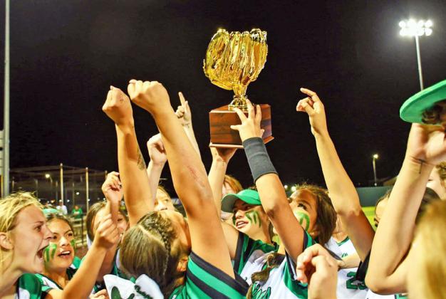Floydada’s win propels them into the second round of the playoffs, where it will face Seymour, the District 2-2A champion that defeated West Texas High in two straight games to win that series. | FLOYDADA YEARBOOK