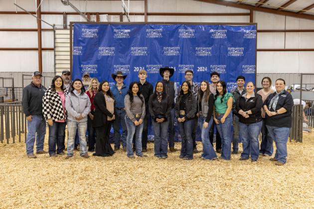 2024 FLOYD COUNTY SENIOR EXHIBITORS WITH 4H AND FFA SPONSORS