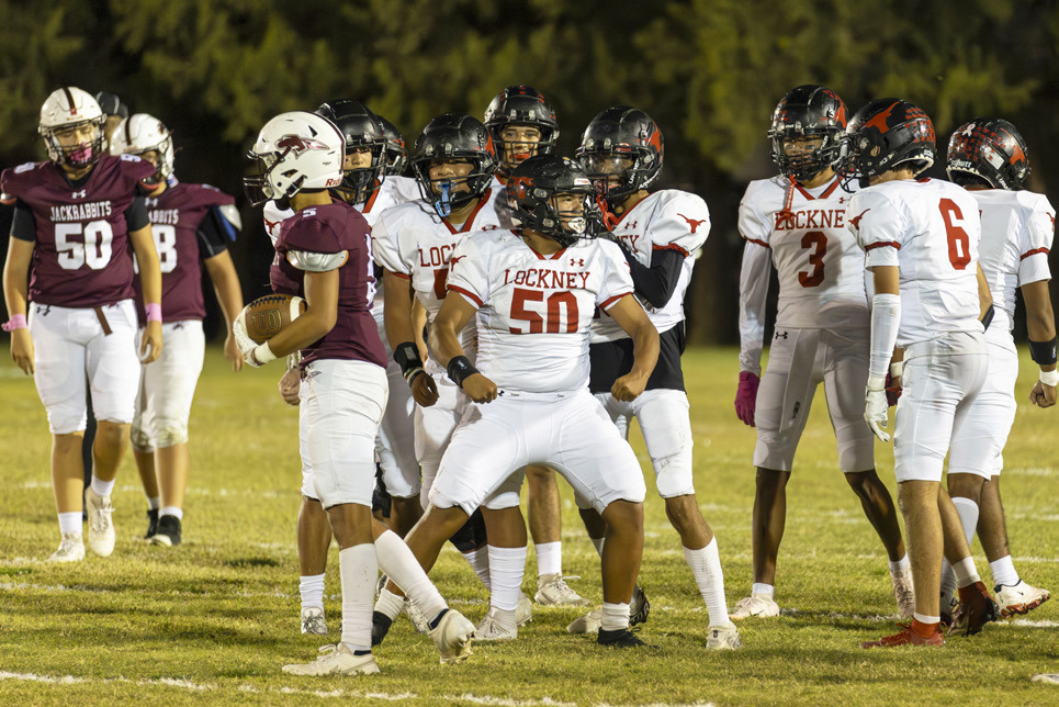 The Lockney Longhorns blew past the Ralls Jackrabbits, posting a 48-20 victory against a district opponent. The high-flying offensive performance marked a turnaround for the Longhorns after the previous week’s loss.  | CERVANTES PHOTOGRAPHY