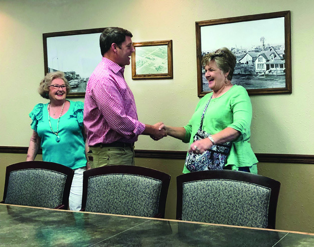Arrington holds town hall at Lockney High