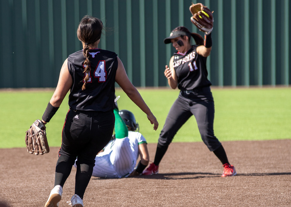 Longhorns and Lady Horns play games against Floydada