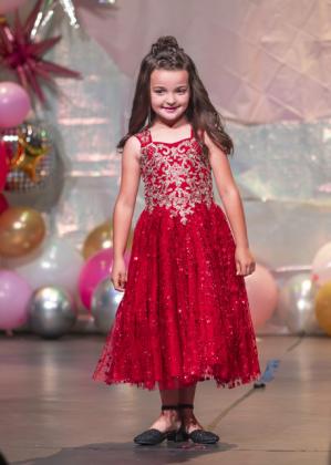 Floyd County royalty: Miss Floydada, Miss Lockney crowned