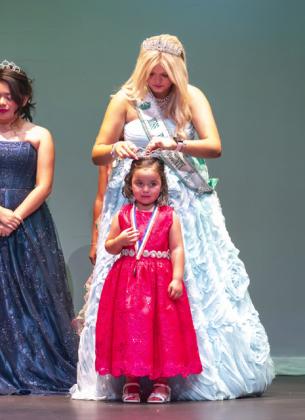 Floyd County royalty: Miss Floydada, Miss Lockney crowned