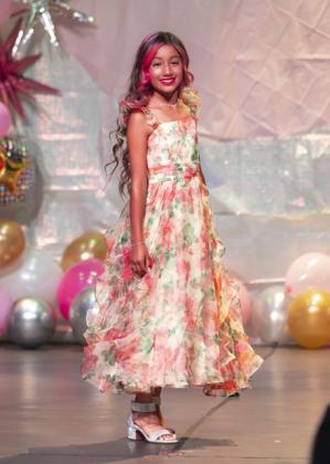 Floyd County royalty: Miss Floydada, Miss Lockney crowned