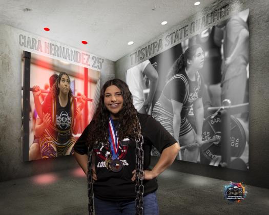 Ciara Hernandez Powerlifting State Qualifier