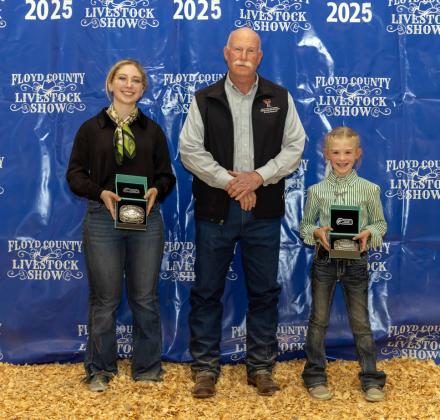 • SHOWMANSHIP AWARDS •