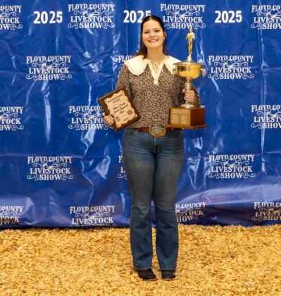 • SHOWMANSHIP AWARDS •