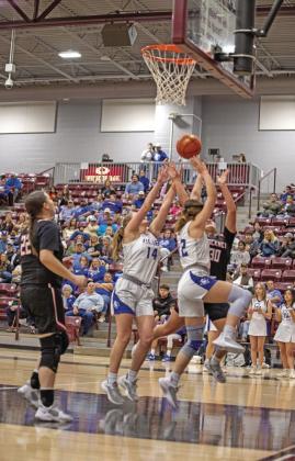 Longhorns and Lady Horns win over Ralls, lose to Olton