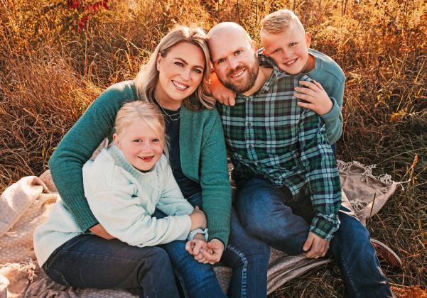 PRODUCERS CO-OP MANAGER Jeff Kler shared a family portrait taken with his wife, Jay, and their children. | COURTESY PHOTO