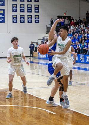 SPOTLIGHT ON FLOYDADA VS OLTON BASKETBALL