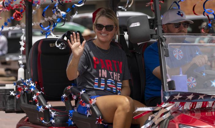 SPOTLIGHT ON FLOYDADA FOURTH OF JULY DOWNTOWN PARADE
