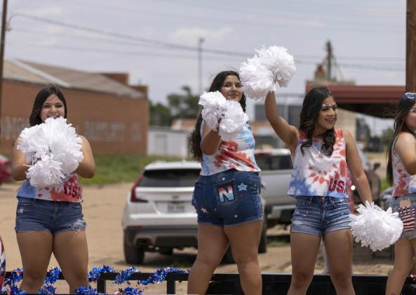 SPOTLIGHT ON FLOYDADA FOURTH OF JULY DOWNTOWN PARADE