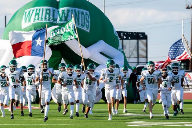 CHRISTMAS IN DECEMBER The Floydada Whirlwinds welcomed a few seasonal gifts Friday night and came away with a seasonopening 27-19 victory over the Tulia Hornets. | NOAH FIERROS | FLOYDADA CISD YEARBOOK