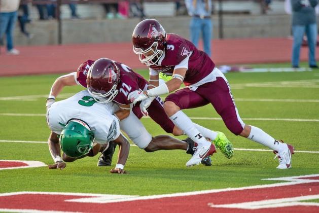 Whirlwinds finish off Hornets to take season opener