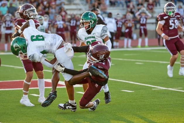 Whirlwinds finish off Hornets to take season opener