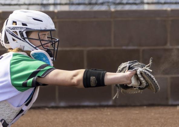 SPOTLIGHT ON LADY WINDS SOFTBALL