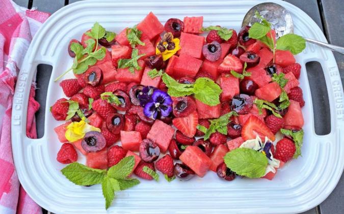 SALAD SPARKLER This fruit dish makes the ideal refreshing treat for a 4th of July picnic or outing. | ANGELINA LaRUE PHOTO