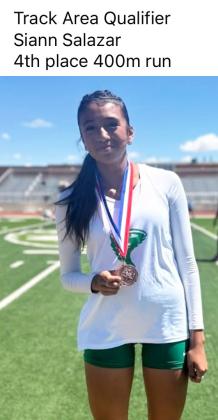 Whirlwinds, Lady Winds impress at district track meet