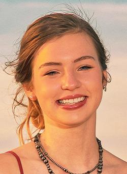 MIA SNOWDEN