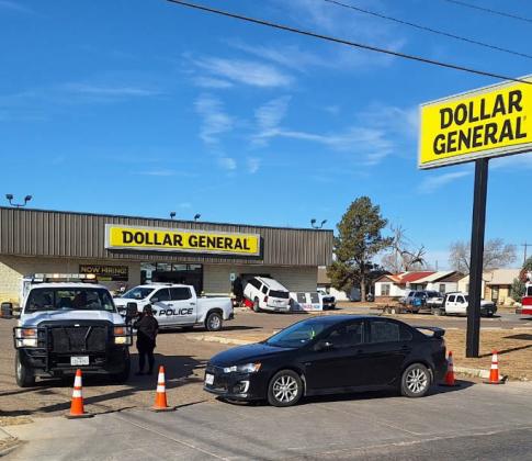 Vehicle crashes into Floydada Dollar General