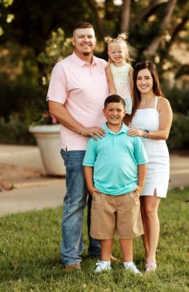 POPE PUMPED TO PROCESS Brayden and Kyra Pope each grew up in Friona, where their parents worked for Cargill. Now, they’re carrying on the tradition in Lockney, where they are raising their own family. | COURTESY PHOTO