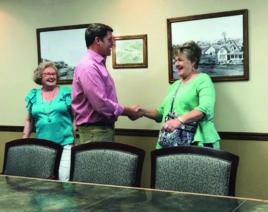 Arrington holds town hall at Lockney High