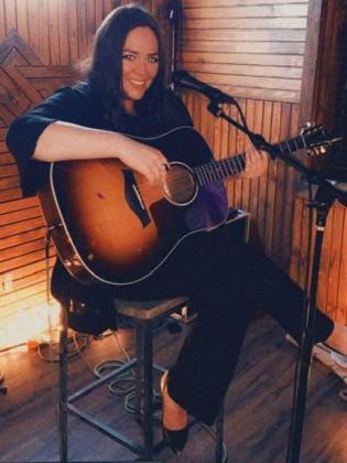 MUSIC FOR LADIES NIGHT Singer/songwriterRose Lee will provide musical entertainment for the Serrato Sisters' Ladies Night Saturday, Nov. 1 at 7:00 p.m.in downtown Floydada. | COURTESY PHOTO