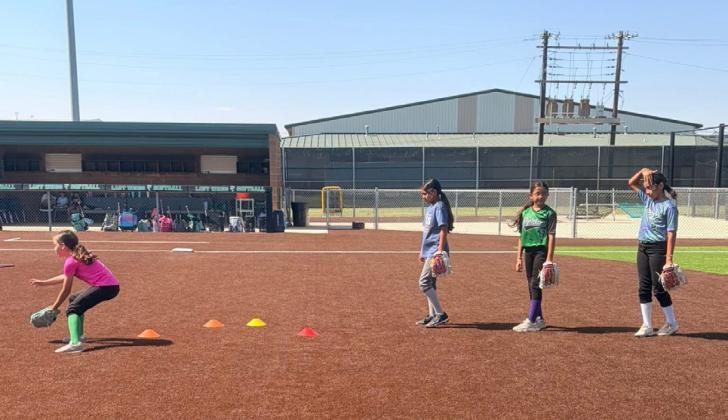SPOTLIGHT ON LADY WINDS SOFTBALL CAMP