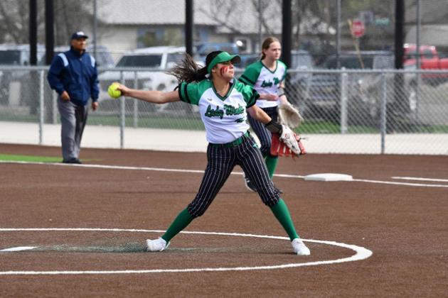 SPOTLIGHT ON LADY WINDS SOFTBALL