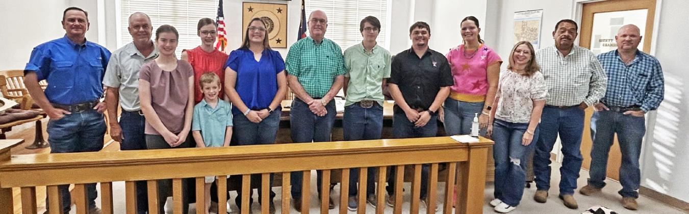 Floyd County 4-H members recognized at county commissioners