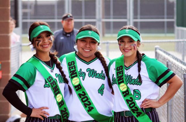Floydada softball team gears up for first round of playoffs