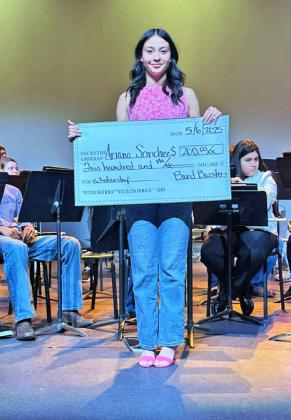 ARIANA SANCHEZ | FCHS PHOTO