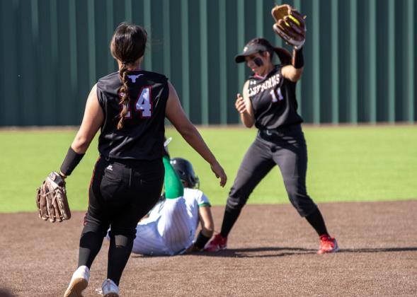 Longhorns and Lady Horns play games against Floydada