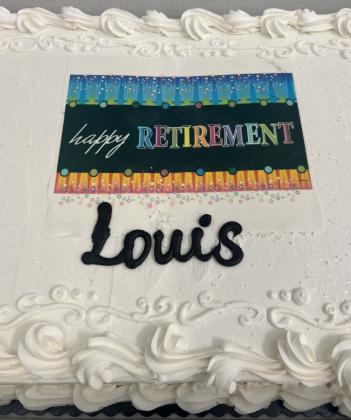 Community turns out, helps Bearden celebrate retirement