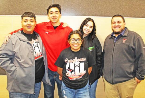 Calculator Team - Coached by Dillo De Leon. Juniors Diego Ascencio, Felix Gonzales and freshmen Azailey Bustillos and Sophie Gutierrez.