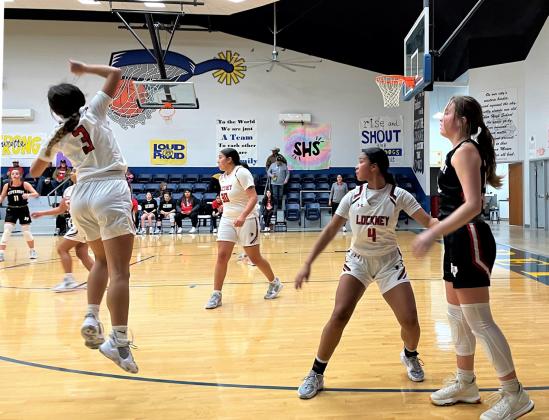 LOCKNEY GIRLS IN QUEEN OF THE COURT TOURNEY