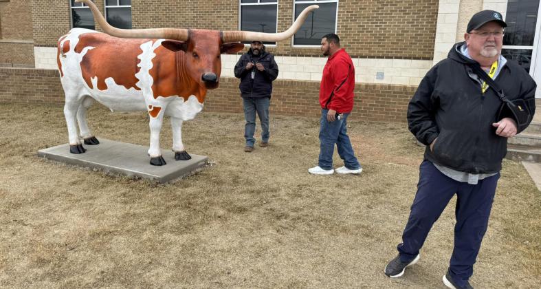 LEGEND DEDICATION On Monday, Dec. 8, Lockney schools dedicated a Legend the Longhorn statue on the front steps of LHS with support from the following for their donations to LHS: Plainview Serenity Center, John and Karen Quebe, Andy Stapp, LHS Student Council, LHS Class of 2014, and LHS Class of 2015. | COURTESY PHOTO