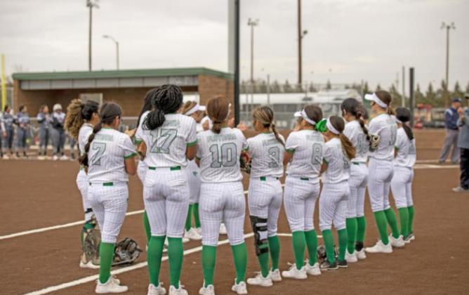 SPOTLIGHT ON LADY WINDS FIRST HOME GAME