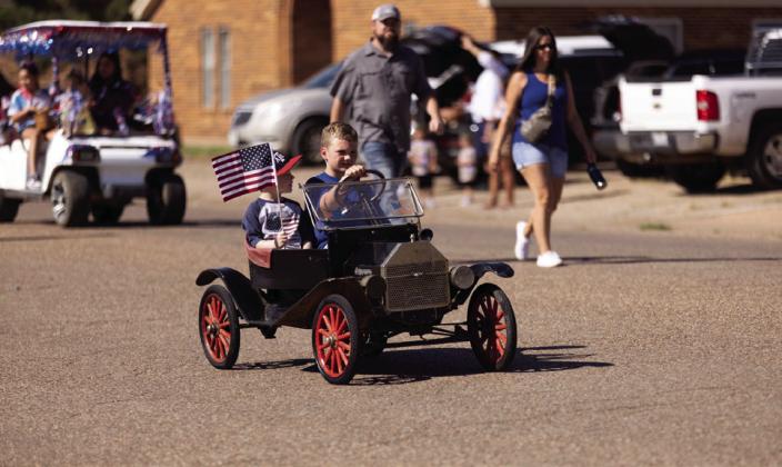 SPOTLIGHT ON LOCKNEY BIKE PARADE