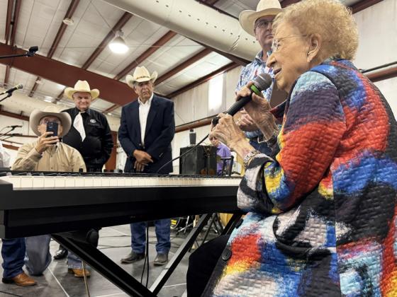 Hundreds turn out to honor Lucy Dean Record’s hundredth