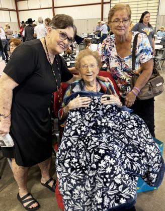 Hundreds turn out to honor Lucy Dean Record’s hundredth