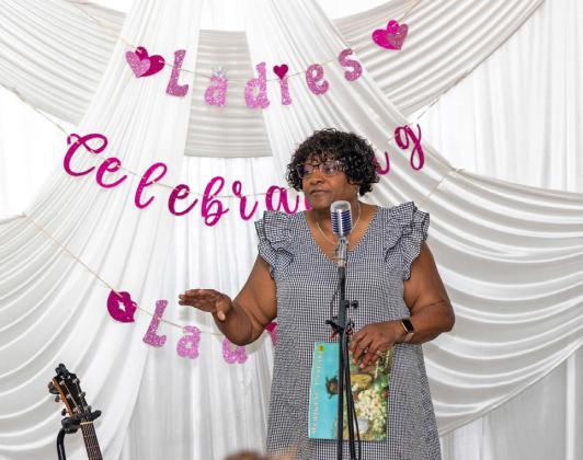 LADIES NIGHT keynoter Pauline Cooper, business owner of Smokin’ Hot Salsa, shared her story with attendees at the 5th annual Ladies Night, sponsored by the Serrato Sisters in downtown Floydada. | JIMENEZ PHOTOGRAPHY