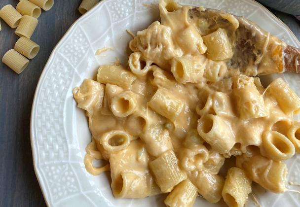 SAY CHEESE! Wherever you live, you can get great macaroniand- cheese results with just a few basic ingredients. | ANGELINA LaRUE PHOTO