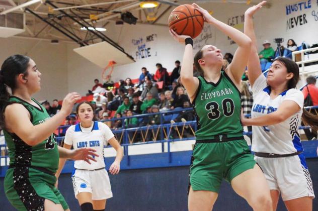 FIRST PLACE The Lady Winds took the win over the Lady Cats of Smyer Jan. 5, dominating the court over Smyer, taking them to first place in the district. | NOAH FIERROS/FLOYDADA YEARBOOK