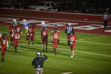 Longhorns late rally not enough to win over Owls