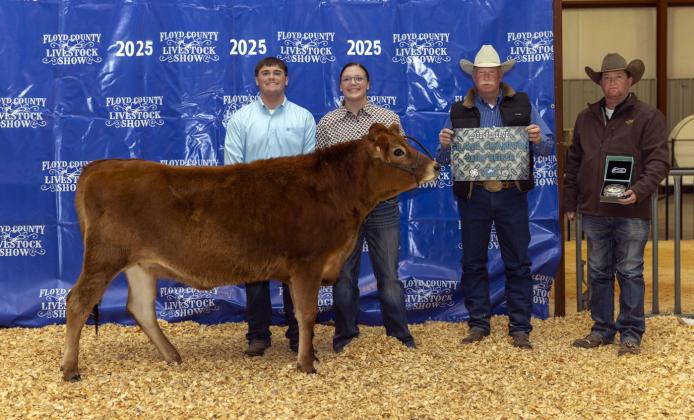 RESERVE GRAND CHAMPION DAIRY HEIFER BRINLEY LEFEVRE