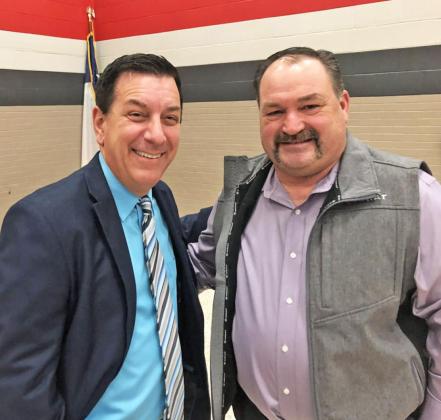 Christy entertains, inspires at Lockney Chamber banquet