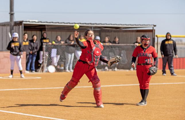 Lady Horns go 5-0 in tournament play; Longhorns play in Tulia tournament