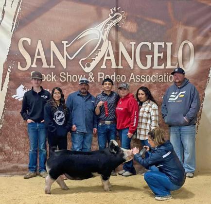 2nd PLACE GILT AT SAN ANGELO Congratulations go to Manny De La Fuente and family for having a successful weekend with their Berkshire gilt in the San Angelo Stock Show. They received 2nd place in the Junior Stars Gilt Show and 2nd place in the Junior Breeding Show. | FLOYDADA FFA PHOTO