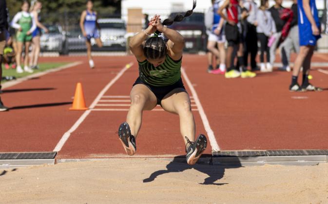 Floydada, Lockney finishers advance in District track meet